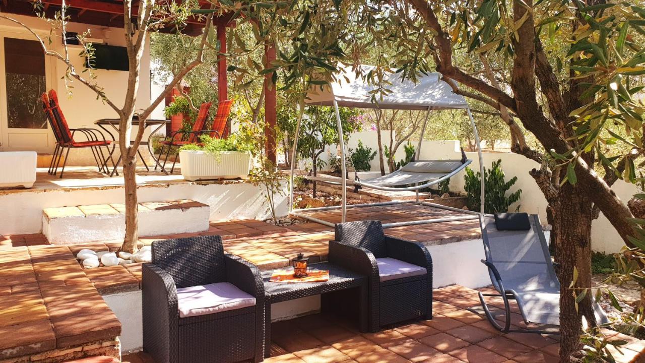 House Oliva With Private Pool And Large Garden Villa Stari Grad  Exterior foto