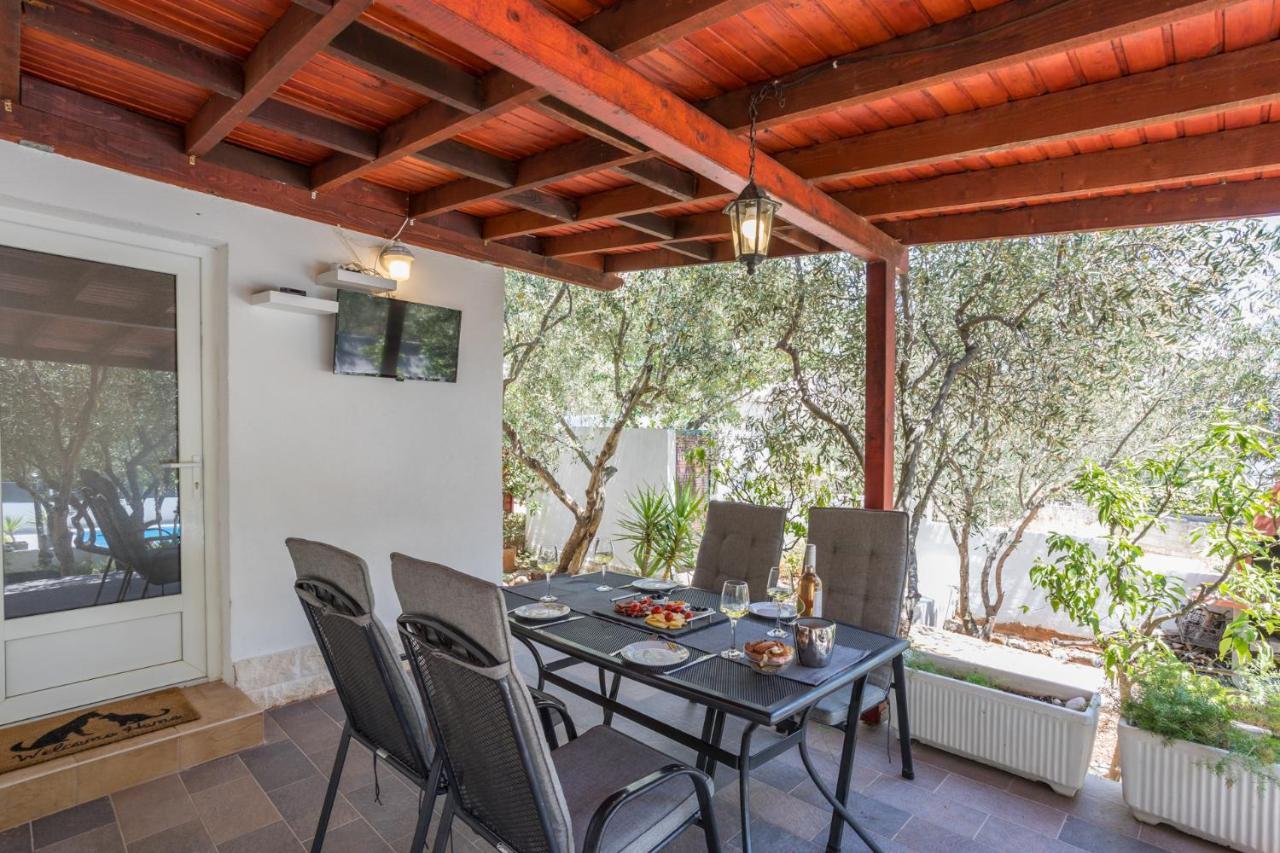House Oliva With Private Pool And Large Garden Villa Stari Grad  Exterior foto