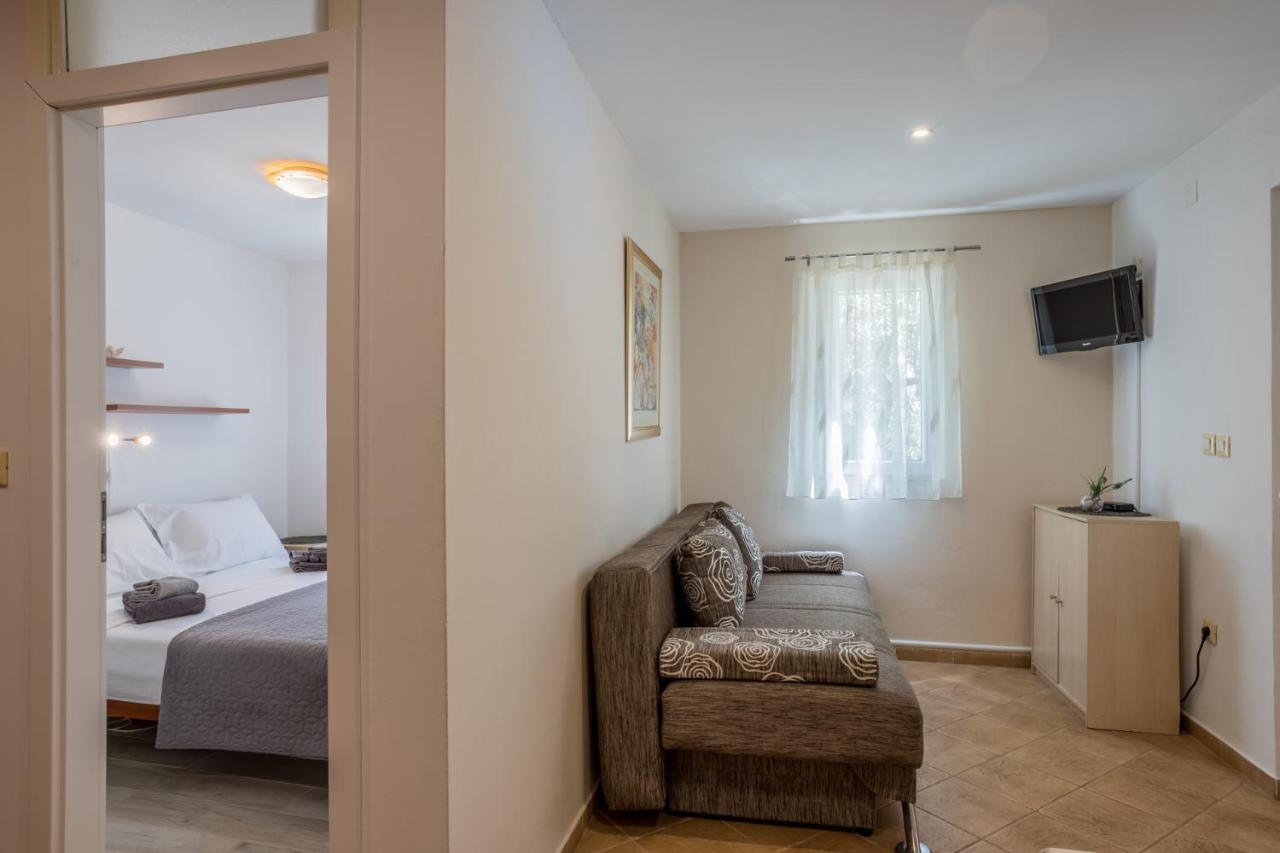 House Oliva With Private Pool And Large Garden Villa Stari Grad  Exterior foto